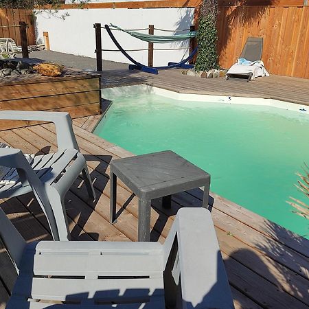 Cottage La Dune Avec Piscine Les Cigales Du Bassin A Гужан-Местрас Екстериор снимка